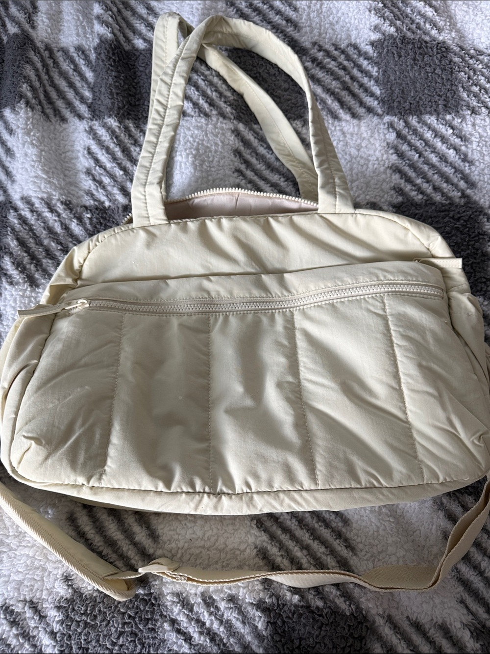 Cream Quilted Tote Bag with Zipper Pocket
